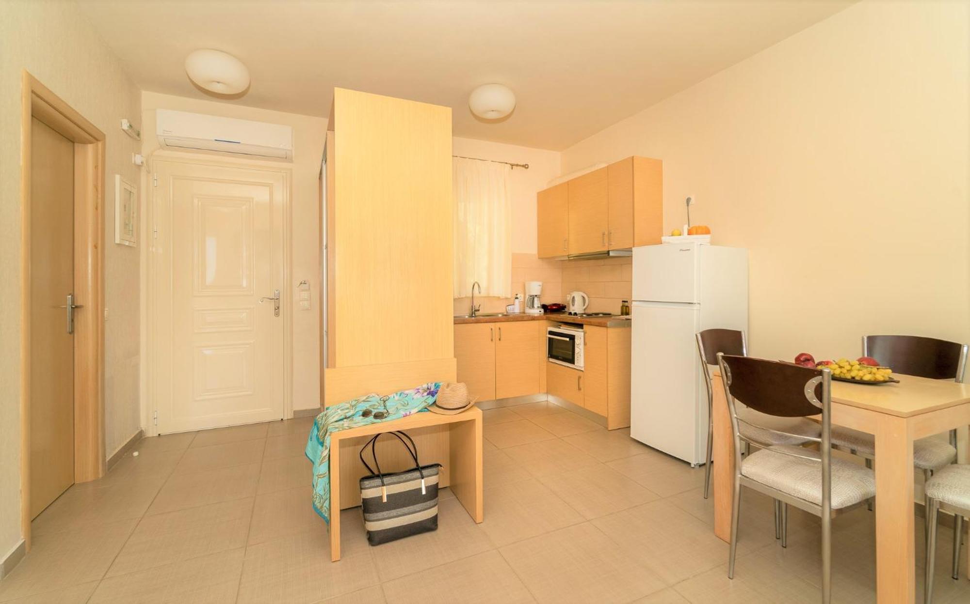 Vereniki Apartments Finikounta Ngoại thất bức ảnh